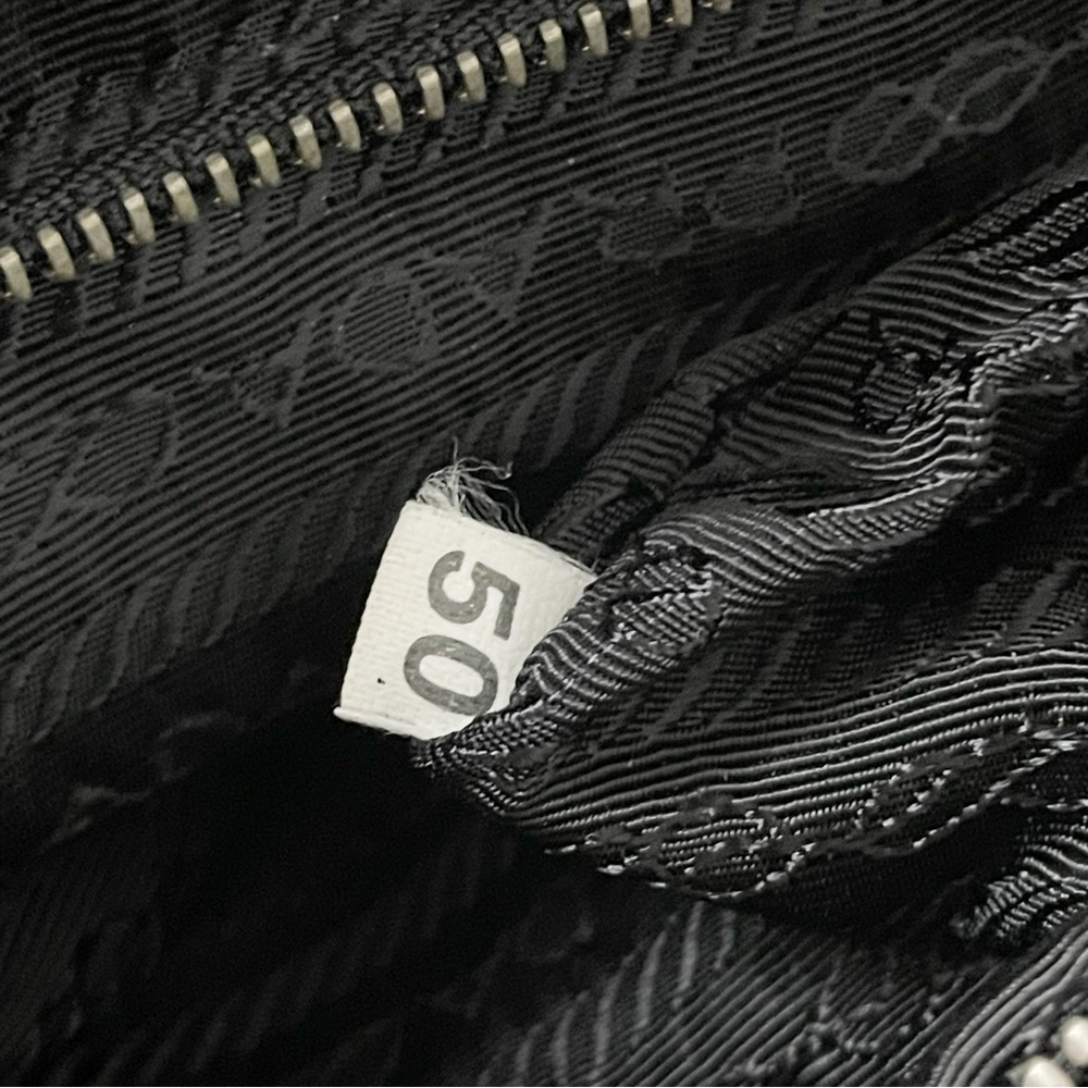 Prada RARE light tan nylon black leather doctor travel bag lock triangle logo - Picture 15 of 15